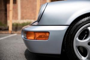 Porsche 911 Carrera RS 3.6 Touring 1992 года  (WW)